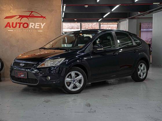 FORD FOCUS 2.0 16V FLEX 4P AUTOMÁTICO